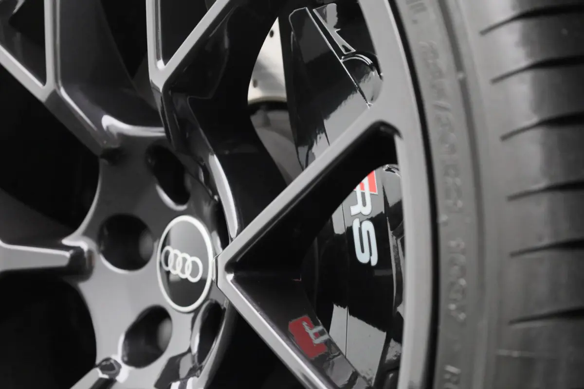 RS 5 Avant quattro 639 PK | RS-sportuitlaat | RS-sportstoelen | Alcantara RS-Stuur | 360 Camera | Bang & Olufsen | Stoelverwarming | MMI bijrijdersdisplay |