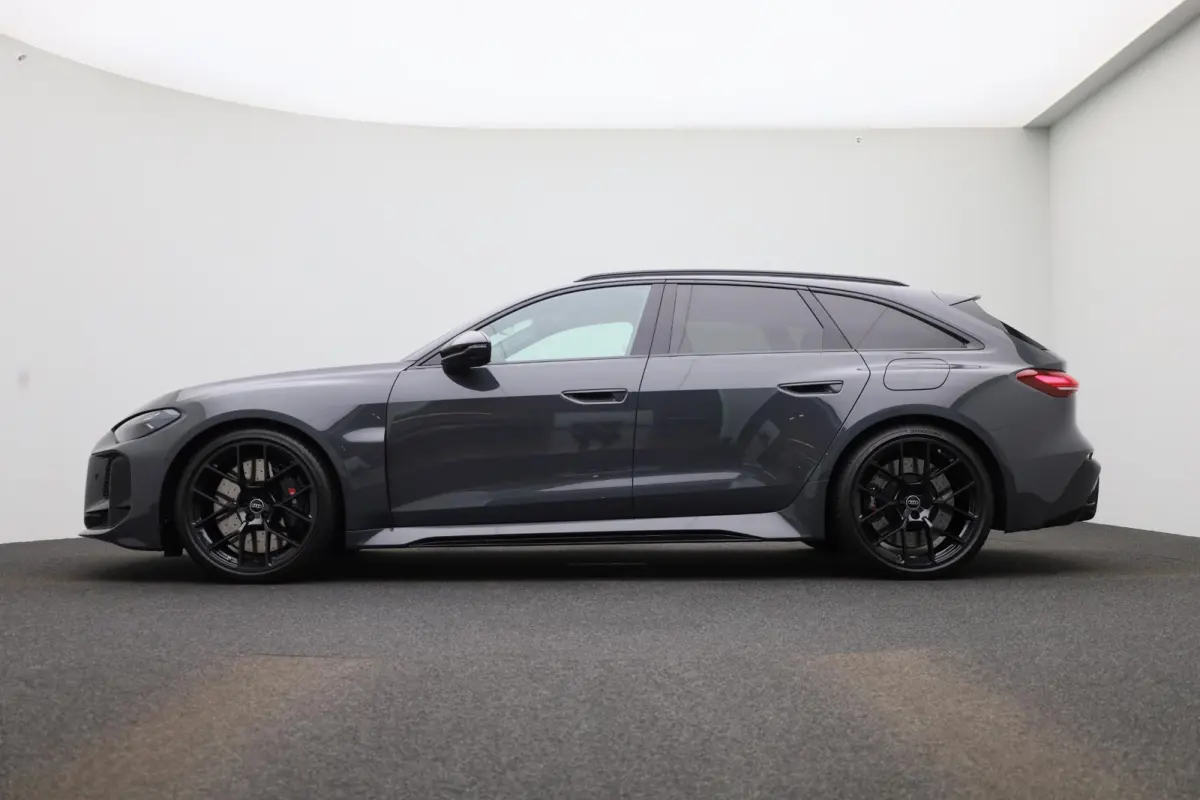RS 5 Avant quattro 639 PK | RS-sportuitlaat | RS-sportstoelen | Alcantara RS-Stuur | 360 Camera | Bang & Olufsen | Stoelverwarming | MMI bijrijdersdisplay |