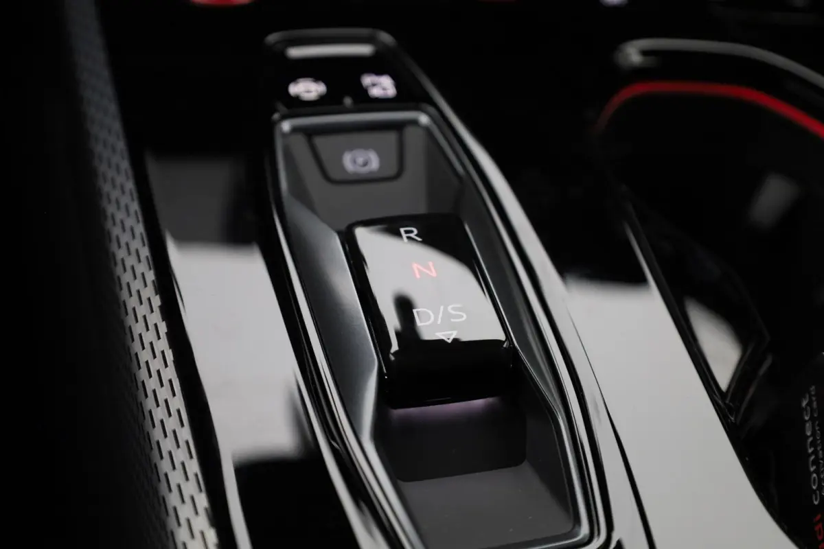 RS 5 Avant quattro 639 PK | RS-sportuitlaat | RS-sportstoelen | Alcantara RS-Stuur | 360 Camera | Bang & Olufsen | Stoelverwarming | MMI bijrijdersdisplay |