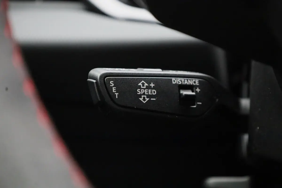 RS 5 Avant quattro 639 PK | RS-sportuitlaat | RS-sportstoelen | Alcantara RS-Stuur | 360 Camera | Bang & Olufsen | Stoelverwarming | MMI bijrijdersdisplay |