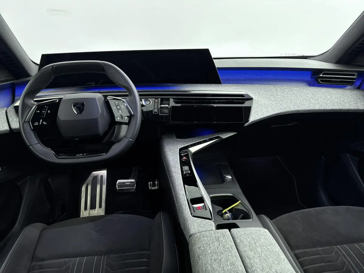 SUV Hybrid 136pk Automaat GT | Alcantara interieur pakket | Camera | Navigatie | Adaptieve Cruise Control | CarPlay | Full Led Koplampen