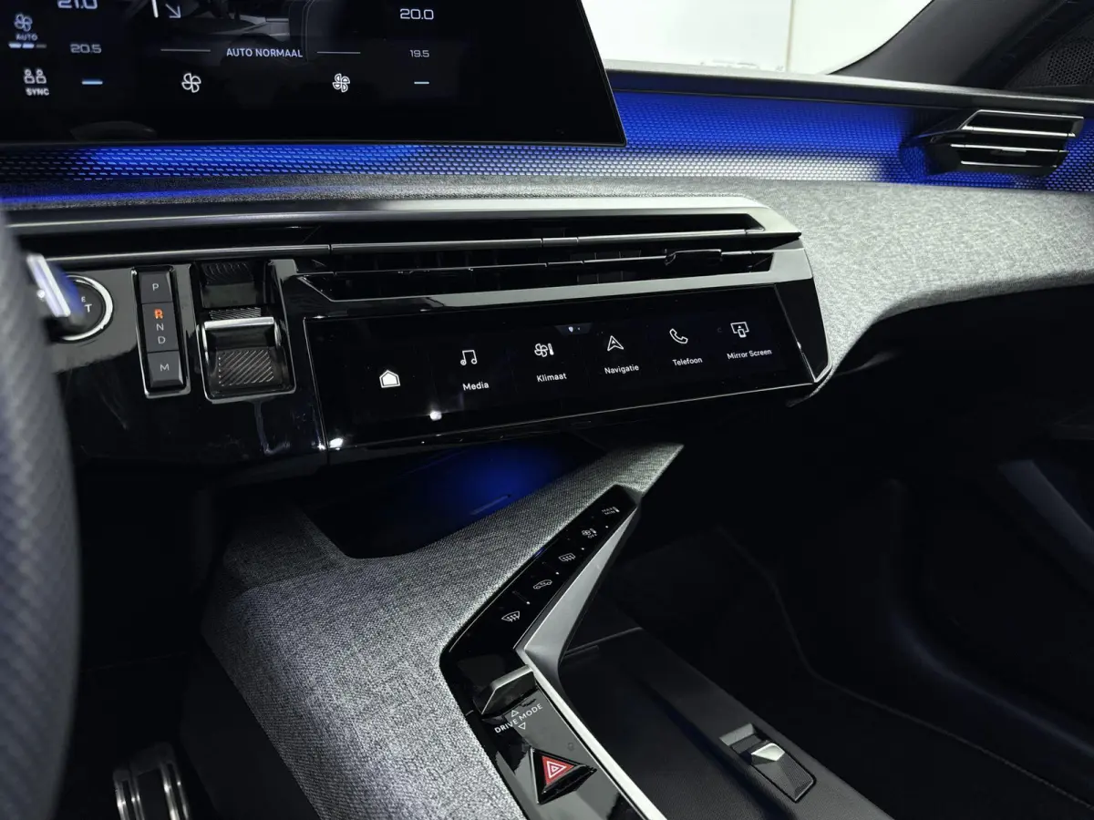 SUV Hybrid 136pk Automaat GT | Alcantara interieur pakket | Camera | Navigatie | Adaptieve Cruise Control | CarPlay | Full Led Koplampen