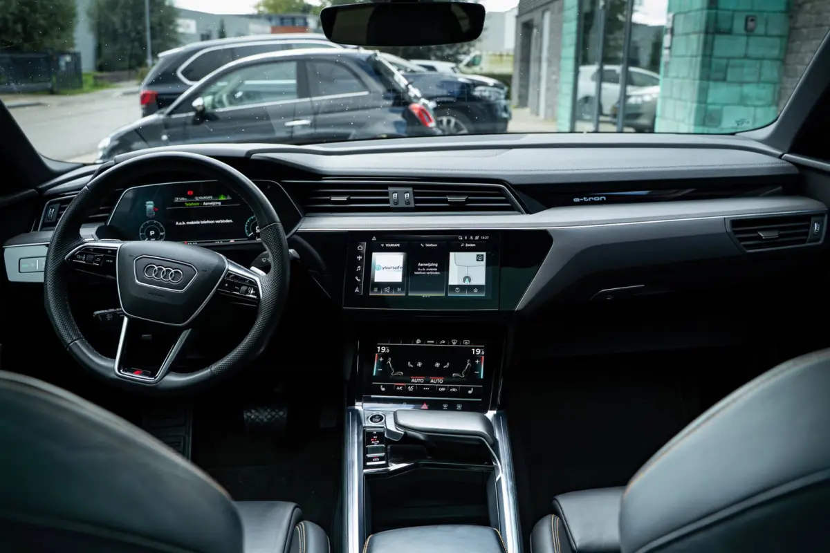55 quattro S-Line BLACK EDITION 95 kWh | BTW-auto | Pano | Head-Up | 360 Camera | ACC | Top staat! |