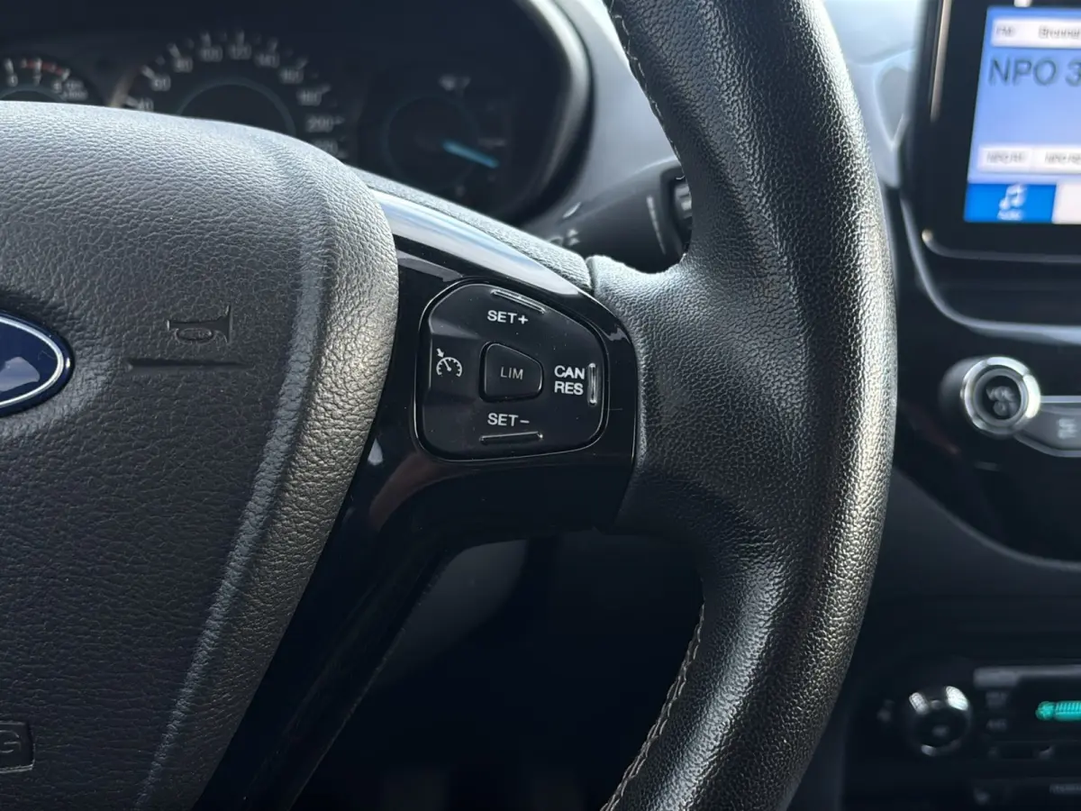 1.2 Trend Ultimate | Stoelverwarming | Cruise Control | 15'' LMV | Apple Carplay