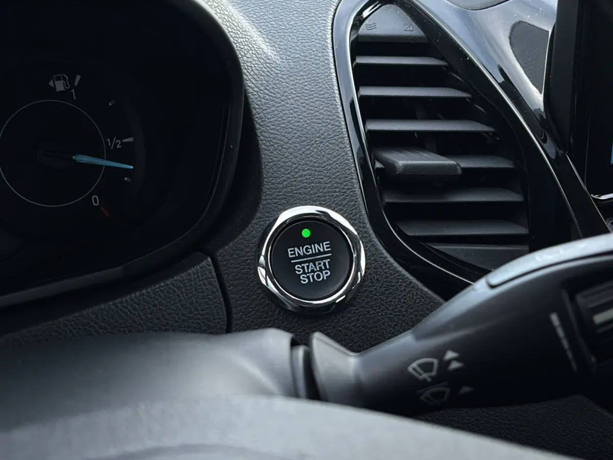 1.2 Trend Ultimate | Stoelverwarming | Cruise Control | 15'' LMV | Apple Carplay