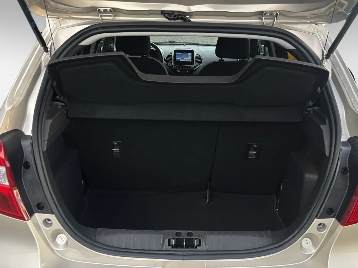 1.2 Trend Ultimate | Stoelverwarming | Cruise Control | 15'' LMV | Apple Carplay