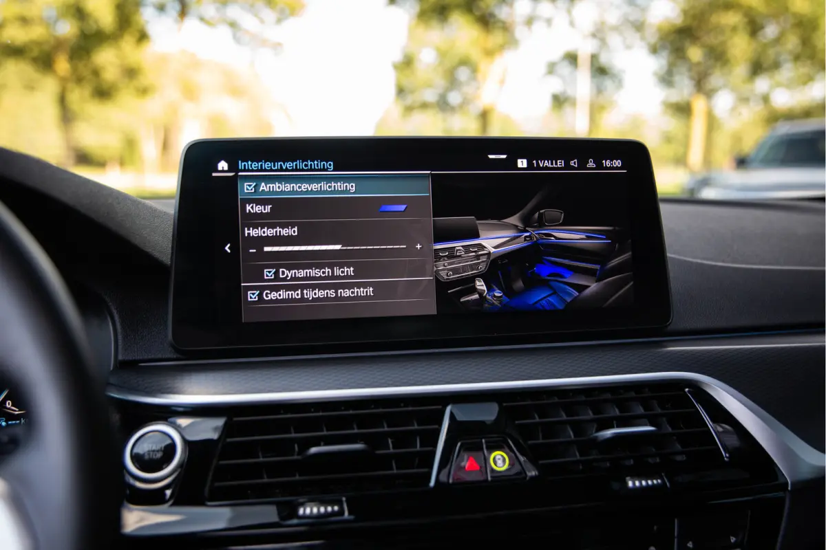 530e High Executive M-Sport , SOH 85%, Pano, Laser, Head-up Display, 360-camera