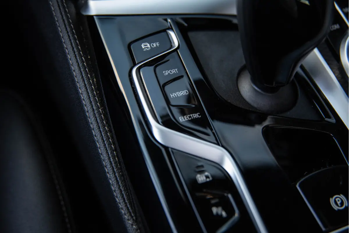 530e High Executive M-Sport , SOH 85%, Pano, Laser, Head-up Display, 360-camera