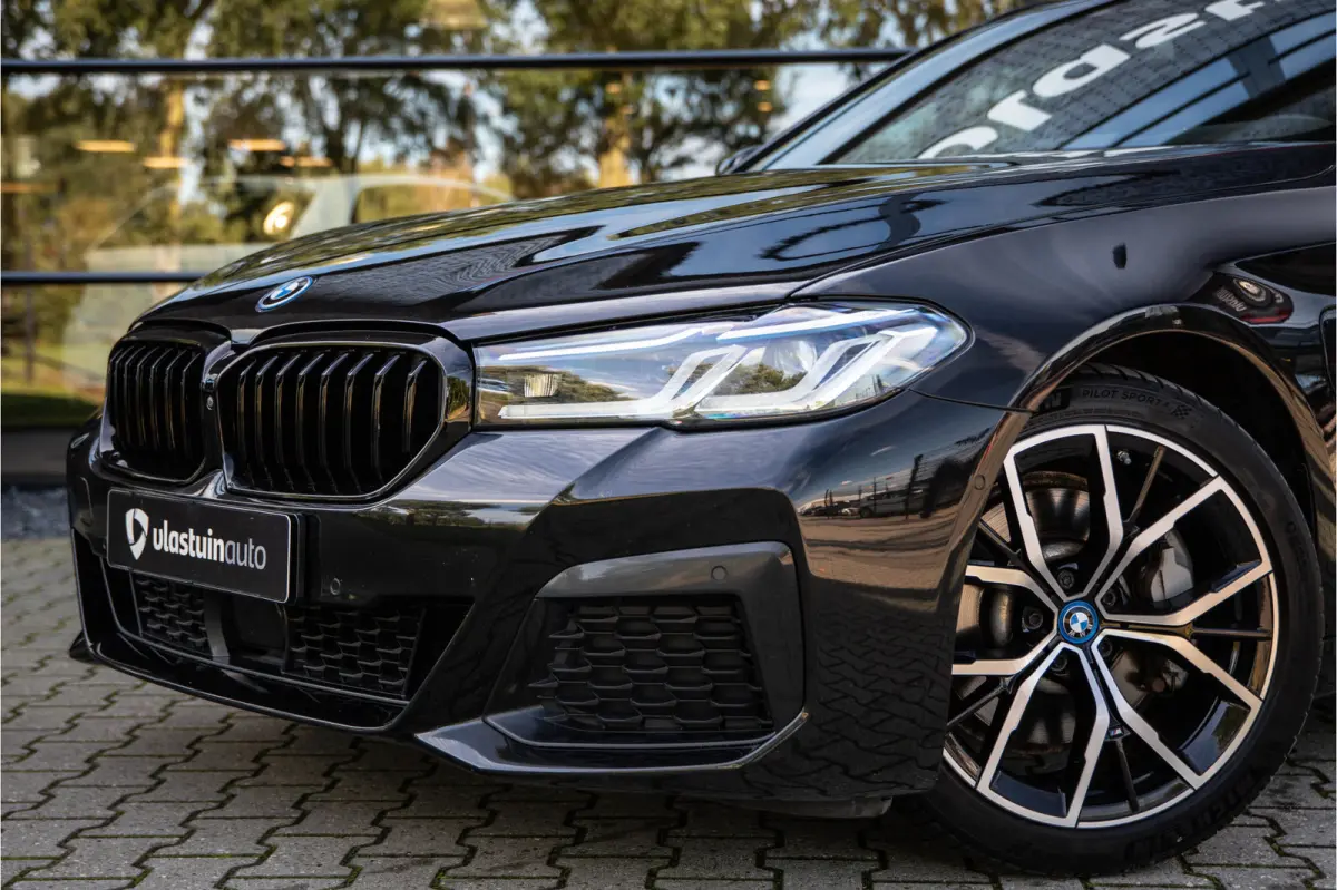 530e High Executive M-Sport , SOH 85%, Pano, Laser, Head-up Display, 360-camera