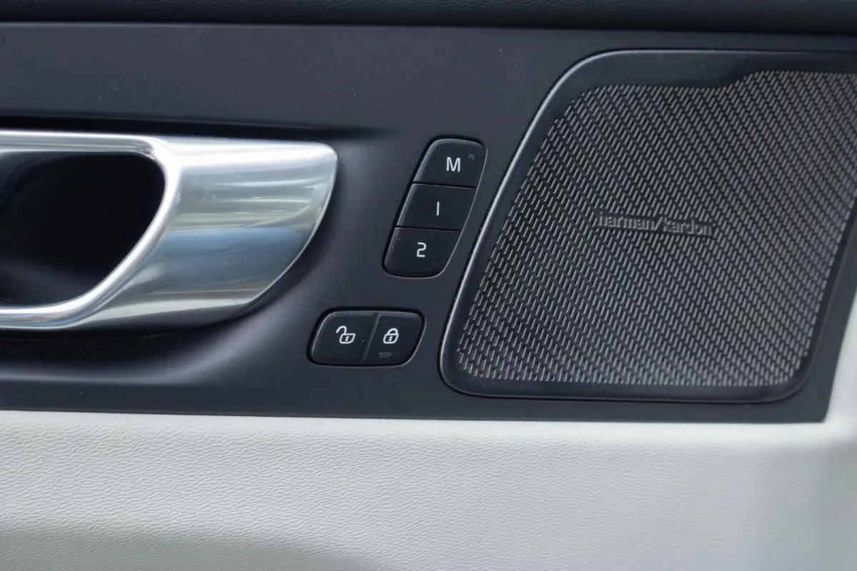2.0 T6 PHEV AWD Long range Ultimate Dark|Pano|Adaptive cruise|360 Camera|Memory|Harmann Kardon|