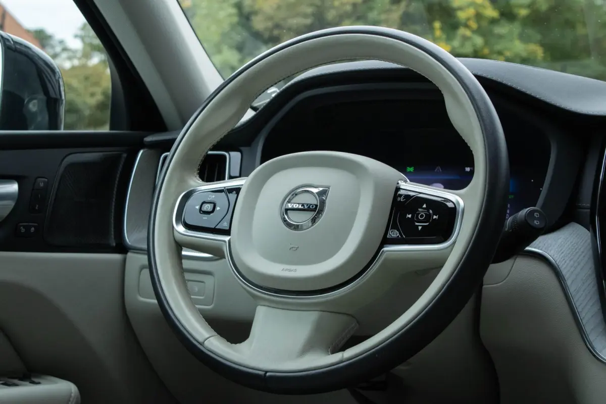 2.0 T6 PHEV AWD Long range Ultimate Dark|Pano|Adaptive cruise|360 Camera|Memory|Harmann Kardon|