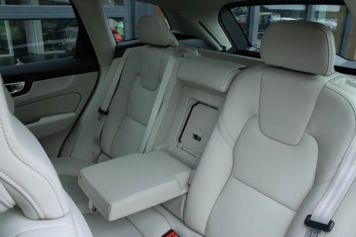 2.0 T6 PHEV AWD Long range Ultimate Dark|Pano|Adaptive cruise|360 Camera|Memory|Harmann Kardon|