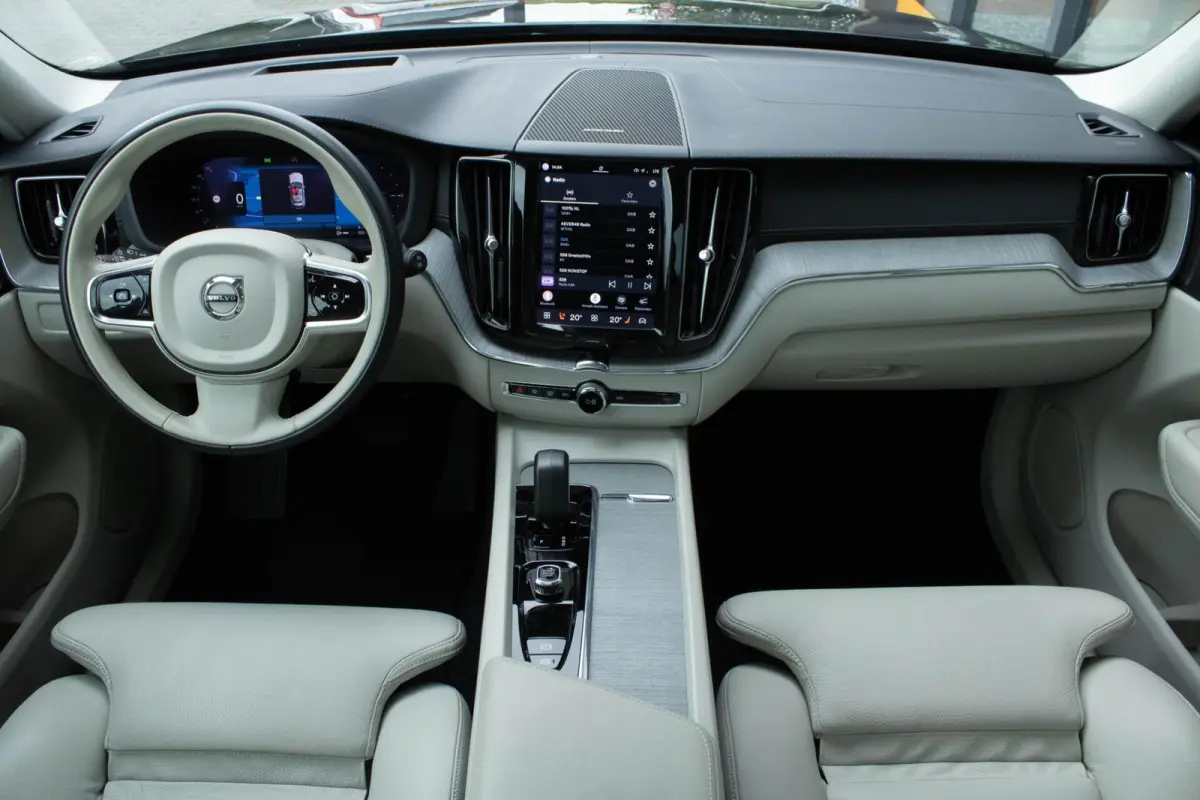 2.0 T6 PHEV AWD Long range Ultimate Dark|Pano|Adaptive cruise|360 Camera|Memory|Harmann Kardon|