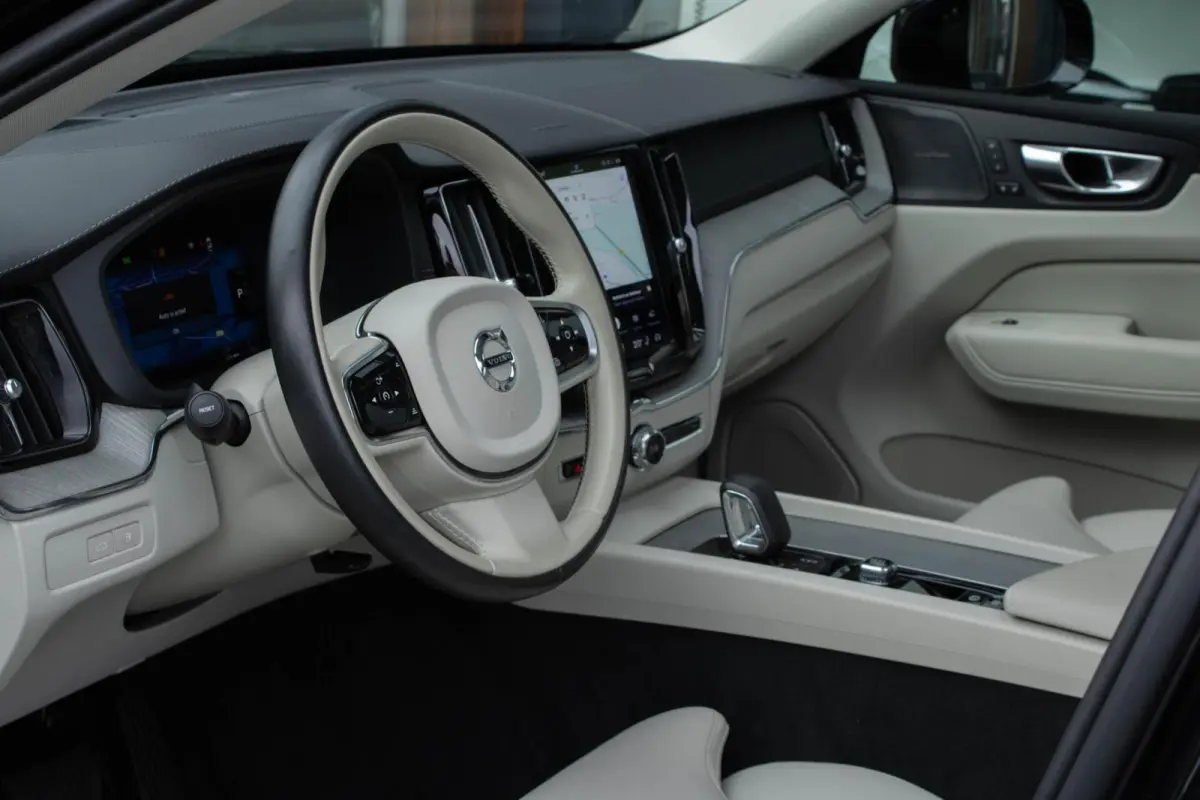 2.0 T6 PHEV AWD Long range Ultimate Dark|Pano|Adaptive cruise|360 Camera|Memory|Harmann Kardon|
