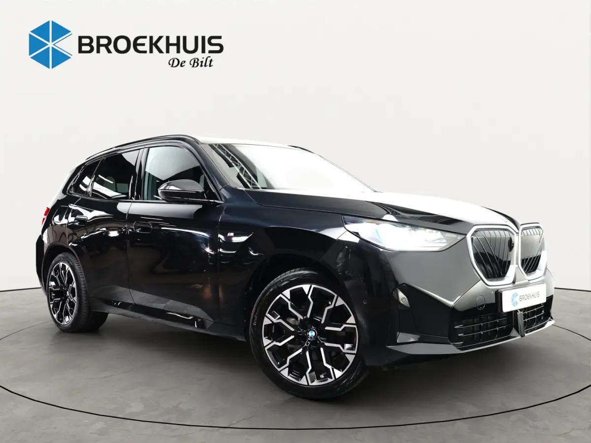 30e xDrive | M-SPORT | 360° CAMERA | PANODAK | ADAPTIVE CRUISE | ELEKTR. STOEL INCL MEMORY | PREMIUM AUDIO | STOELVERWARMING | DODE HOEK
