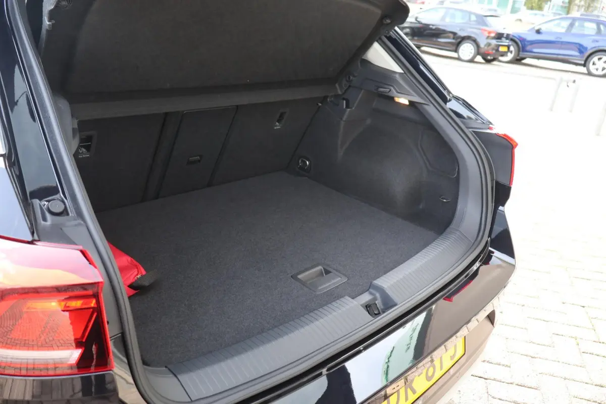 1.0 TSI 115pk Life Edition | Camera | Adaptive Cruise | Carplay | Clima