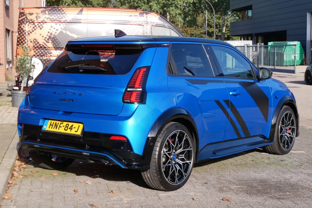 GTS Premiere Edition 52 kWh. camera. stuur/stoel verw. CarPlay