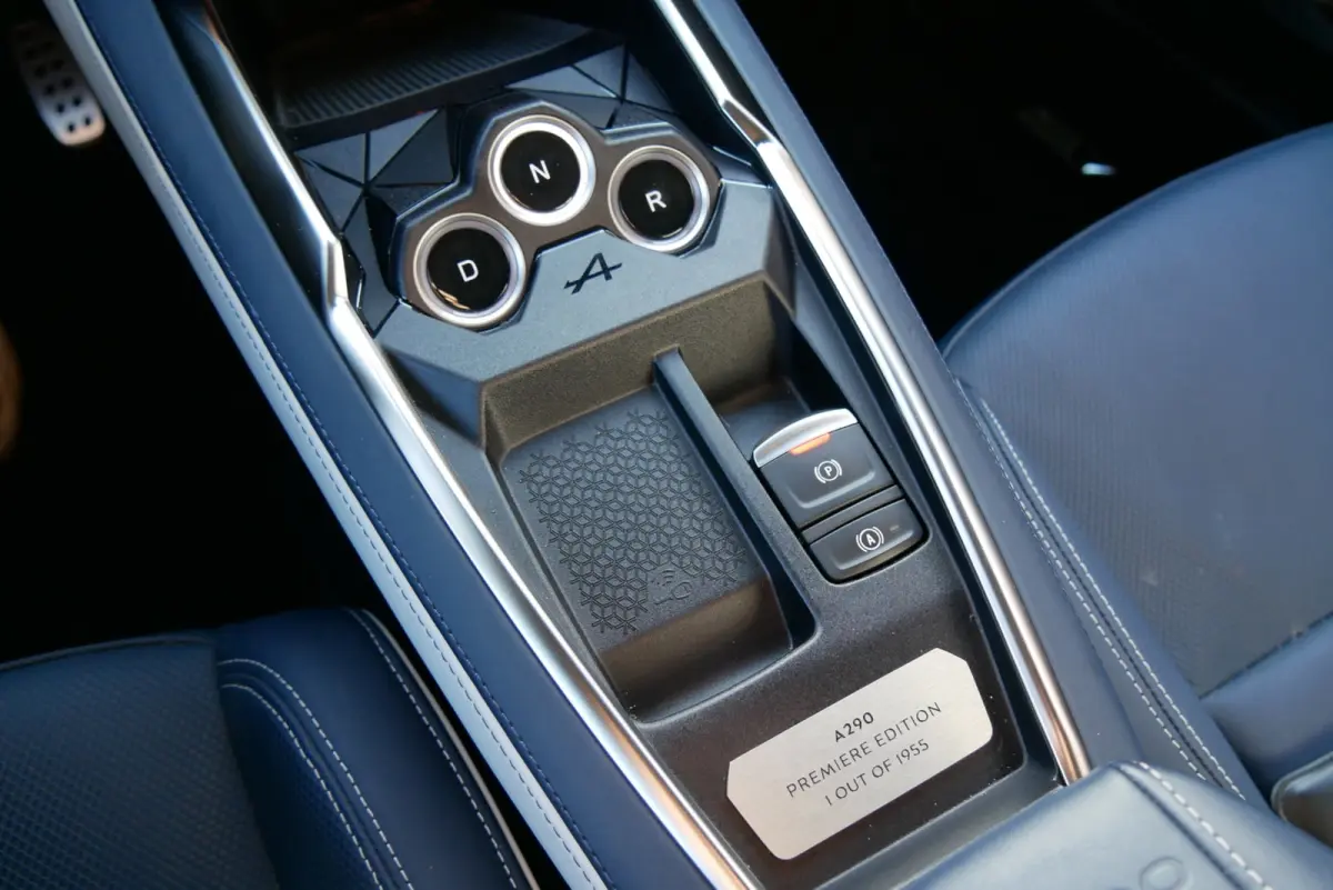 GTS Premiere Edition 52 kWh. camera. stuur/stoel verw. CarPlay