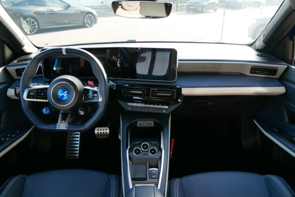 GTS Premiere Edition 52 kWh. camera. stuur/stoel verw. CarPlay