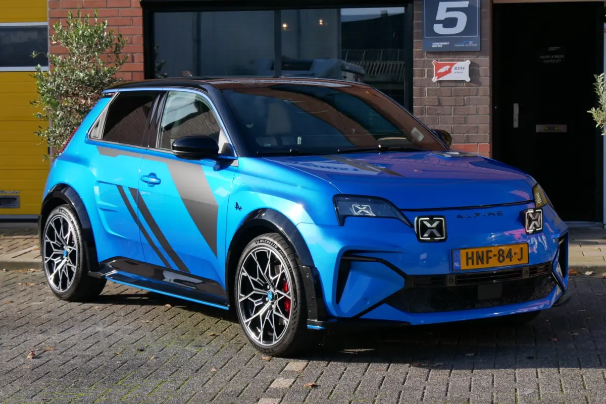 GTS Premiere Edition 52 kWh. camera. stuur/stoel verw. CarPlay