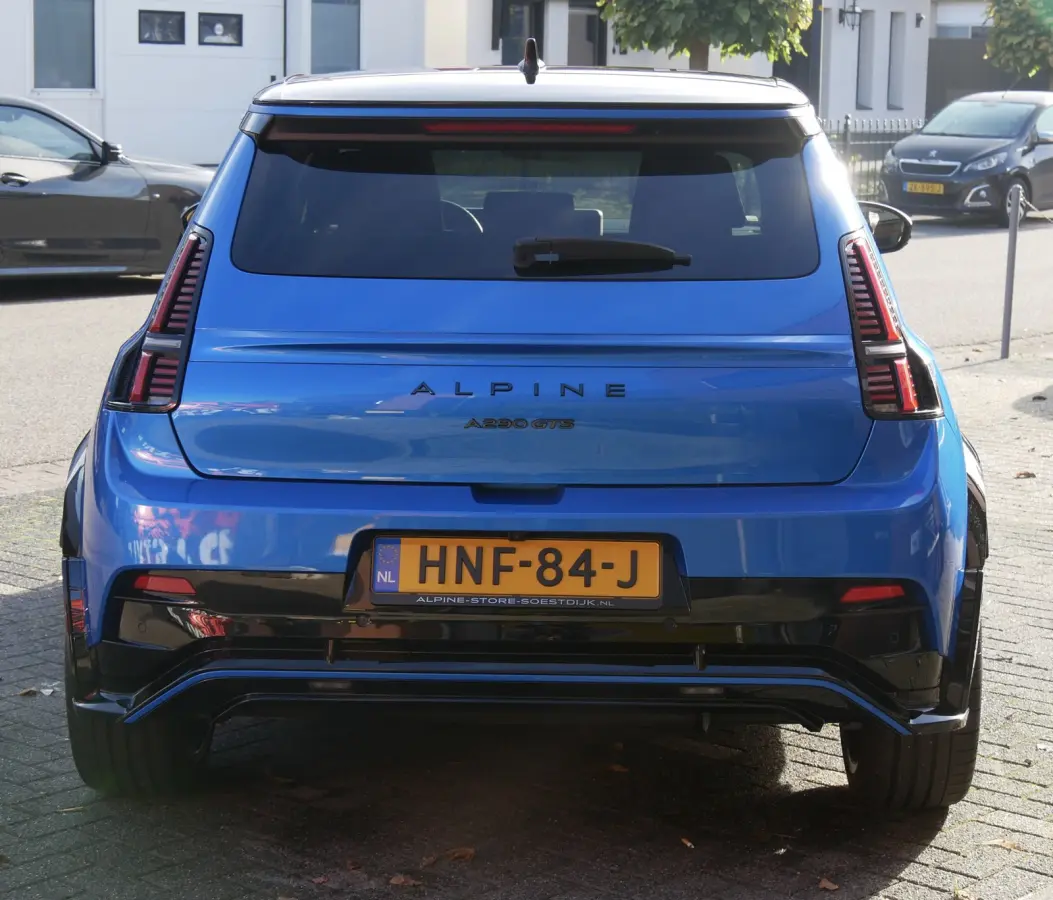 GTS Premiere Edition 52 kWh. camera. stuur/stoel verw. CarPlay