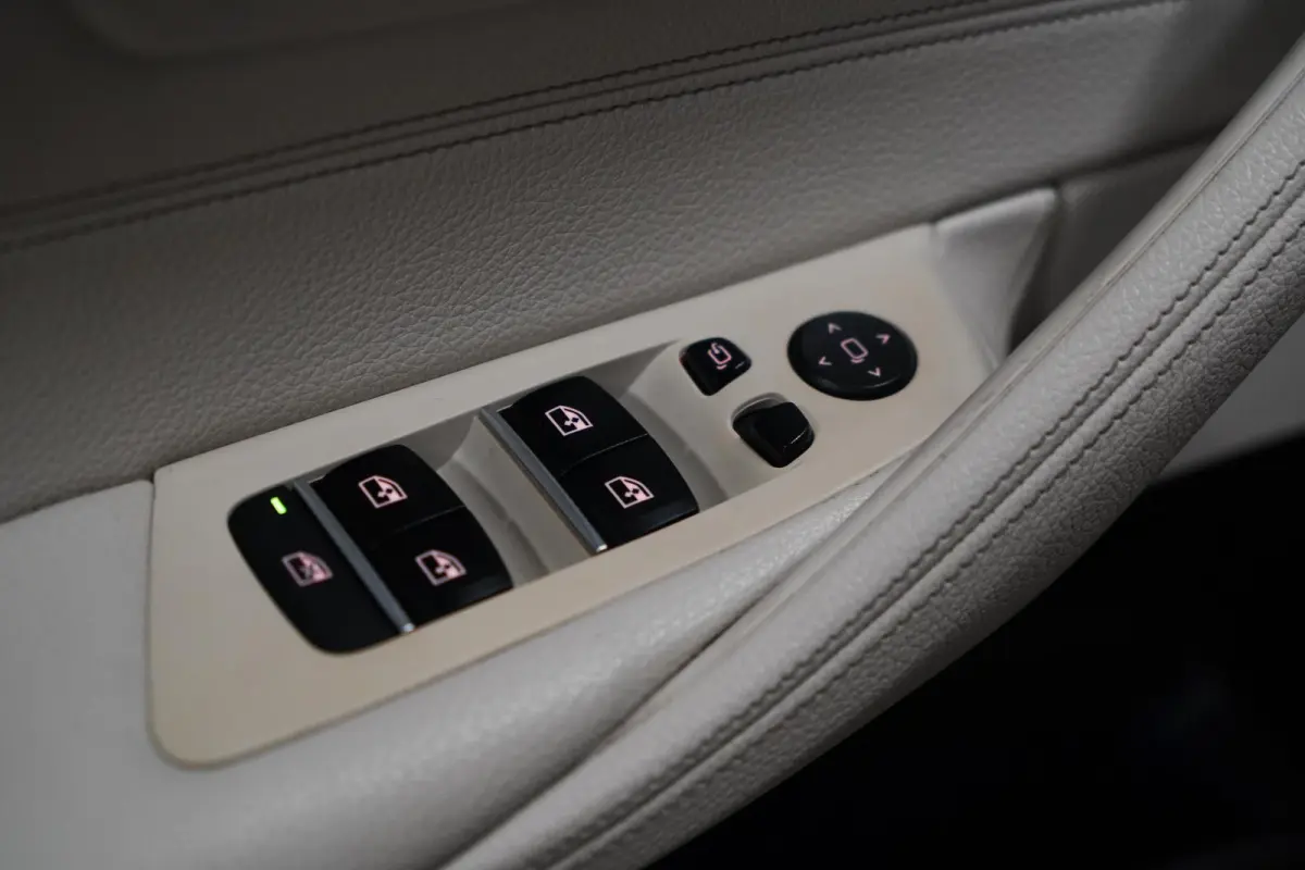 530e High Executive M-Sport|Memory|Pano|Leder|HUD