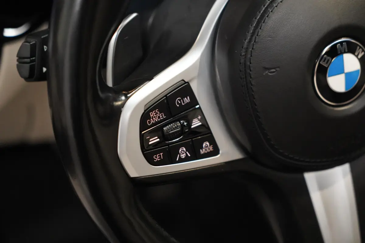 530e High Executive M-Sport|Memory|Pano|Leder|HUD