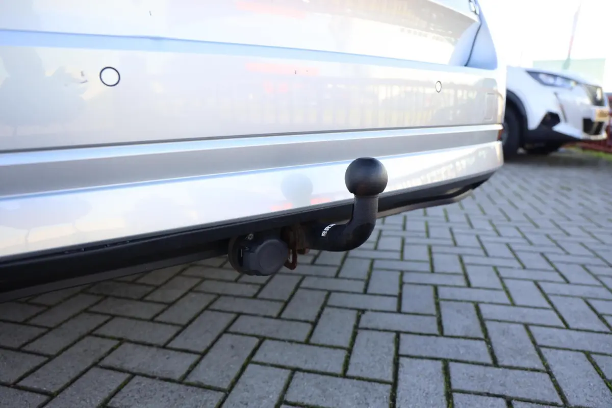 1.4 TSI iV PHEV Business Edition|Trekhaak|Digi dash|Plug in| SOH 88%