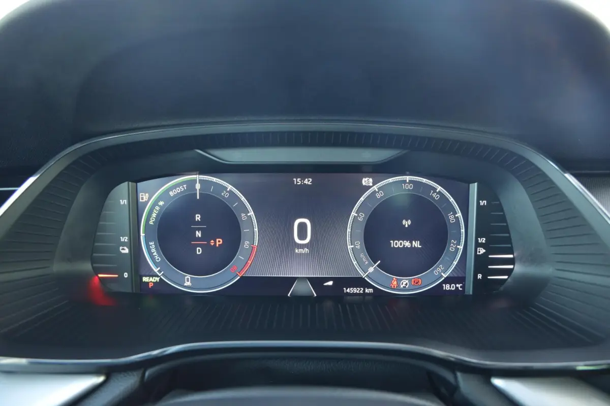 1.4 TSI iV PHEV Business Edition|Trekhaak|Digi dash|Plug in| SOH 88%