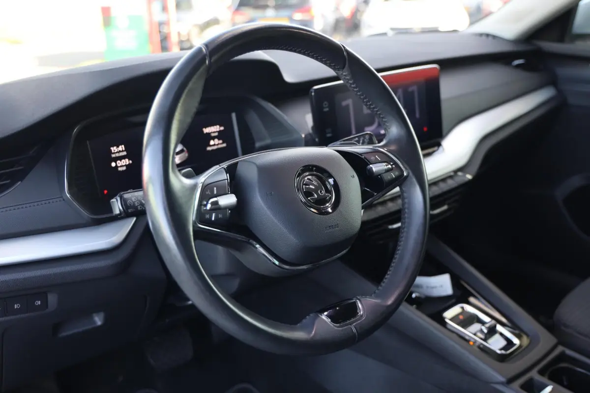 1.4 TSI iV PHEV Business Edition|Trekhaak|Digi dash|Plug in|