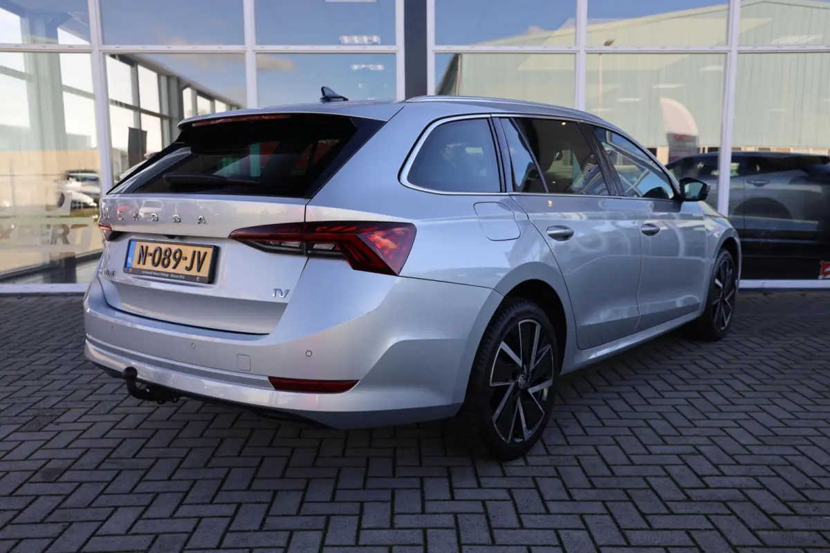 1.4 TSI iV PHEV Business Edition|Trekhaak|Digi dash|Plug in| SOH 88%