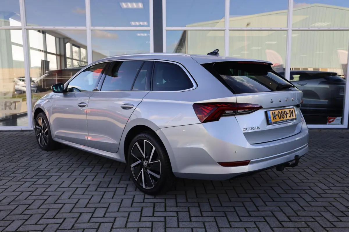 1.4 TSI iV PHEV Business Edition|Trekhaak|Digi dash|Plug in| SOH 88%