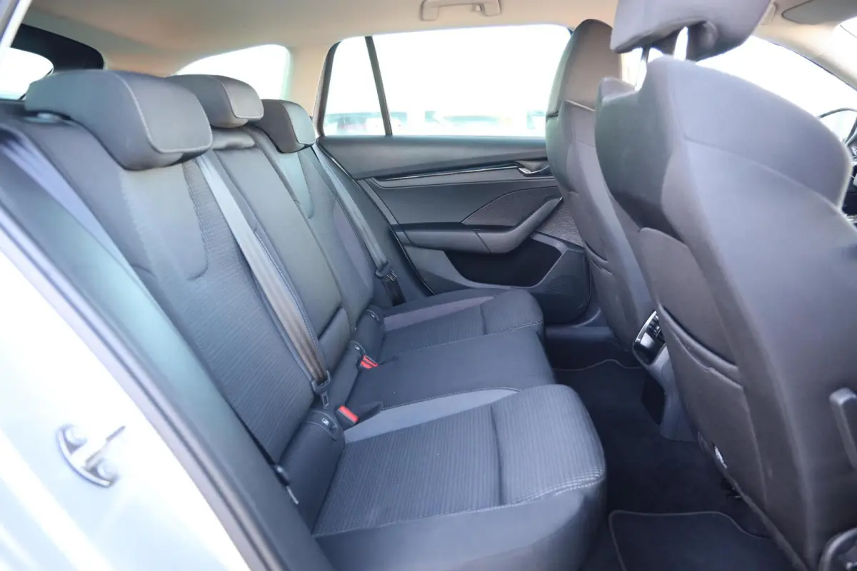 1.4 TSI iV PHEV Business Edition|Trekhaak|Digi dash|Plug in| SOH 88%