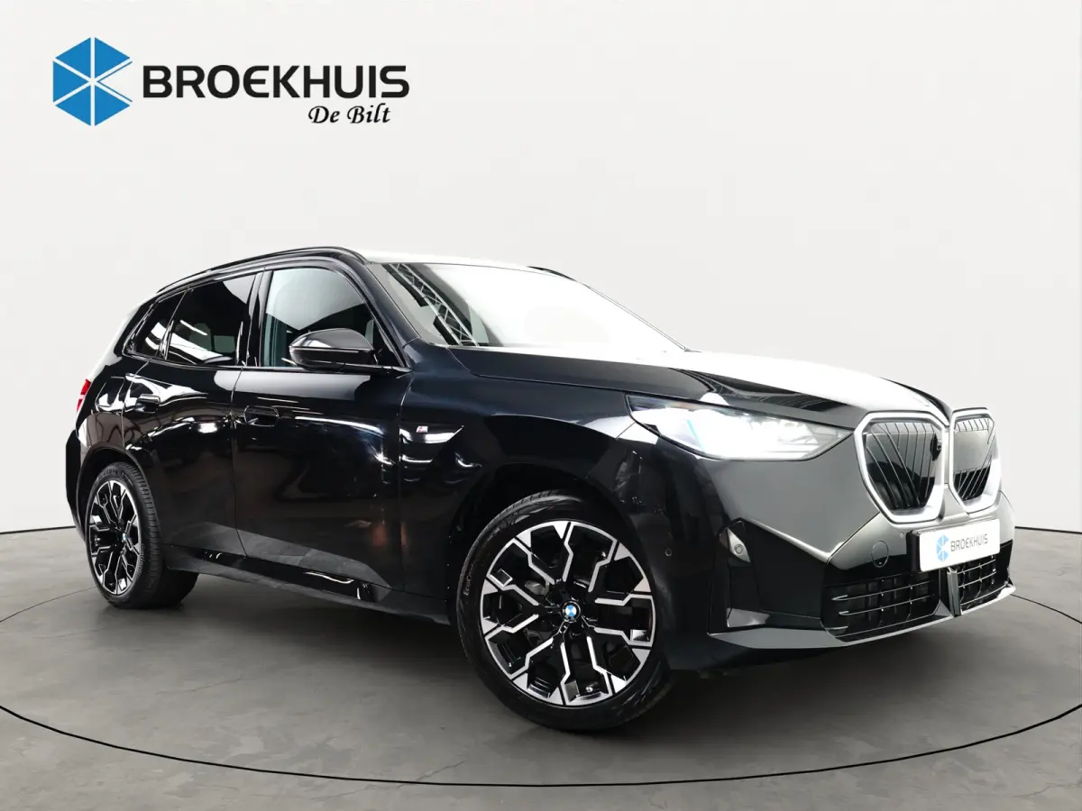 30e xDrive | M-SPORT | 360° CAMERA | PANODAK | ADAPTIVE CRUISE | ELEKTR. STOEL INCL MEMORY | PREMIUM AUDIO | STOELVERWARMING | DODE HOEK