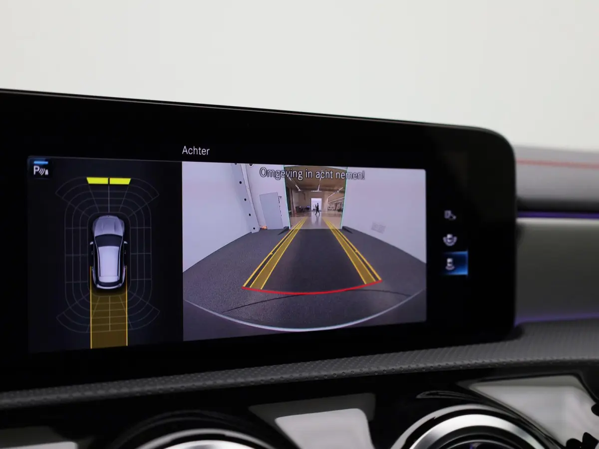 250 e Business Solution AMG Limited | PANORAMADAK | ACHTERUITRIJCAMERA | SFEERVERLICHTING | WIDE SCREEN | STOELVERWARMING | MULTIBEAM LED | CLIMATE CONTROL | CRUISE CONTROL |