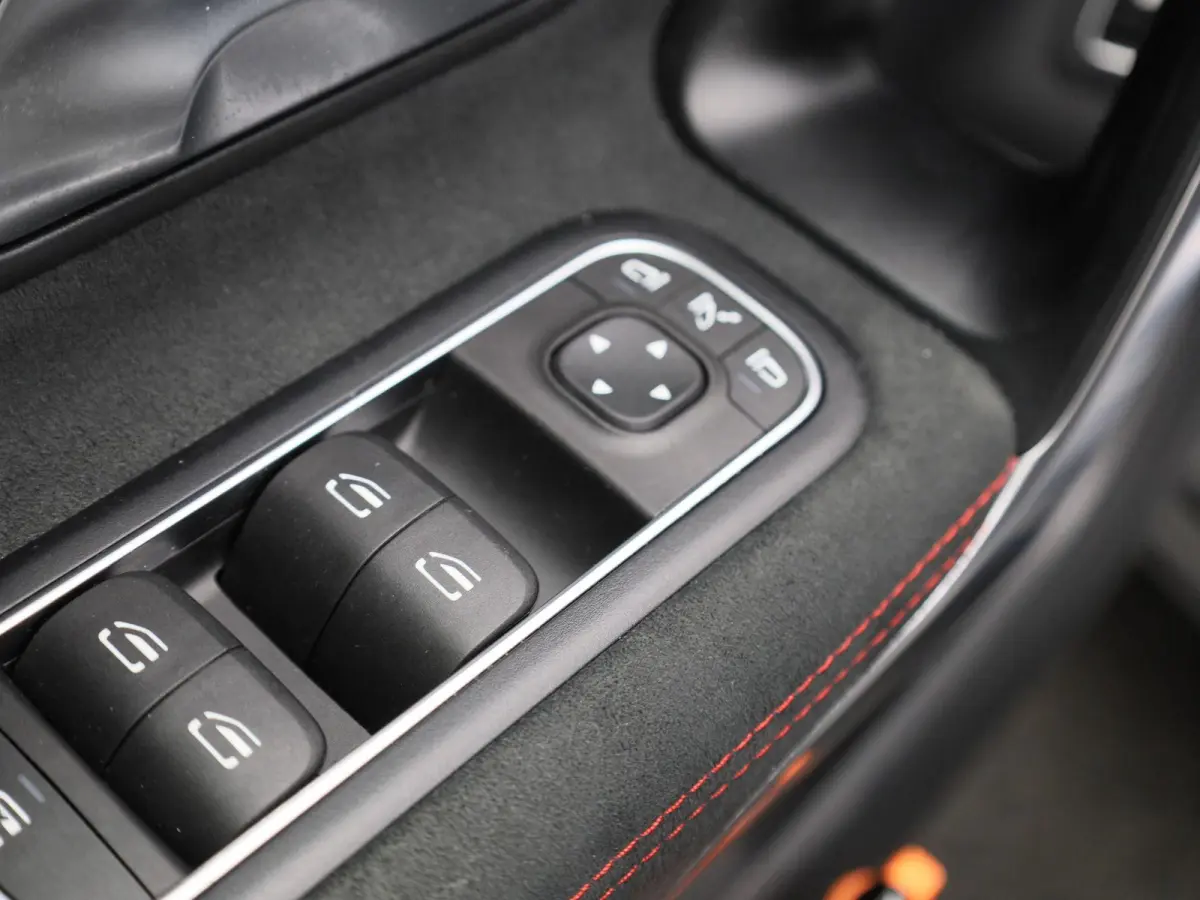 250 e Business Solution AMG Limited | PANORAMADAK | ACHTERUITRIJCAMERA | SFEERVERLICHTING | WIDE SCREEN | STOELVERWARMING | MULTIBEAM LED | CLIMATE CONTROL | CRUISE CONTROL |