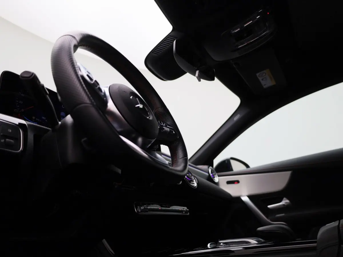 250 e Business Solution AMG Limited | PANORAMADAK | ACHTERUITRIJCAMERA | SFEERVERLICHTING | WIDE SCREEN | STOELVERWARMING | MULTIBEAM LED | CLIMATE CONTROL | CRUISE CONTROL |