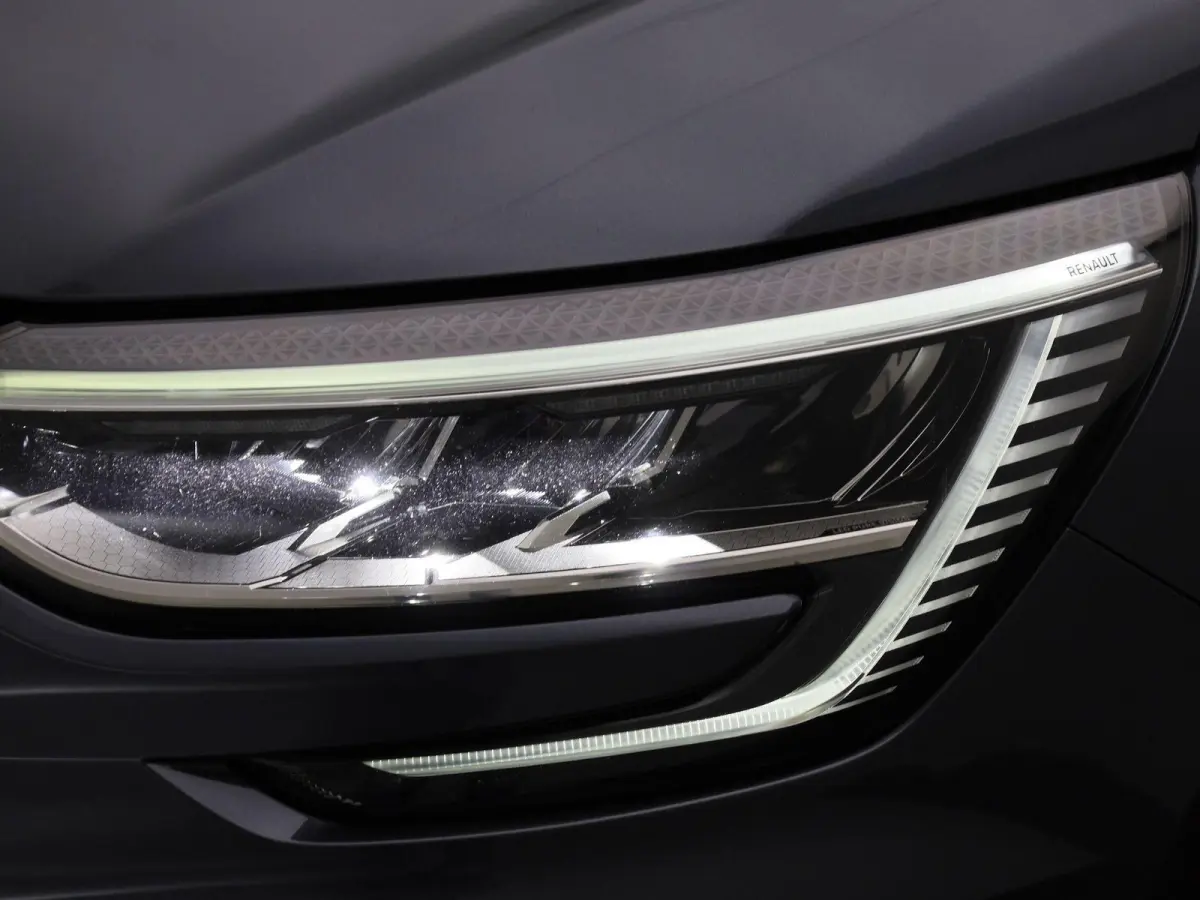 1.3 TCe Business Zen | WORDT VERWACHT | ACHTERUITRIJCAMERA | APPLE CARPLAY - ANDROID AUTO | CLIMATE CONTROL | CRUISE CONTROL | LED | KEYLESS |