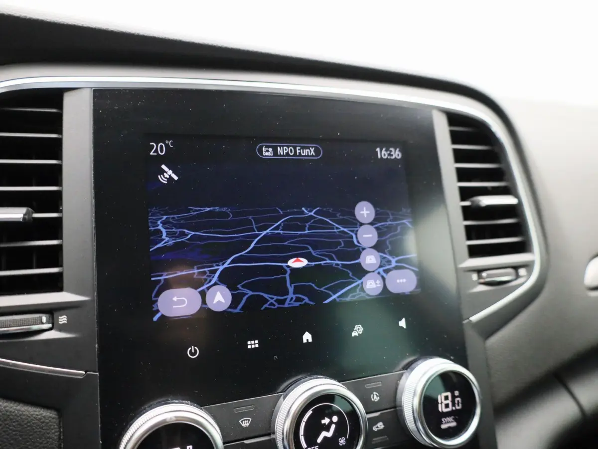 1.3 TCe Business Zen | WORDT VERWACHT | ACHTERUITRIJCAMERA | APPLE CARPLAY - ANDROID AUTO | CLIMATE CONTROL | CRUISE CONTROL | LED | KEYLESS |