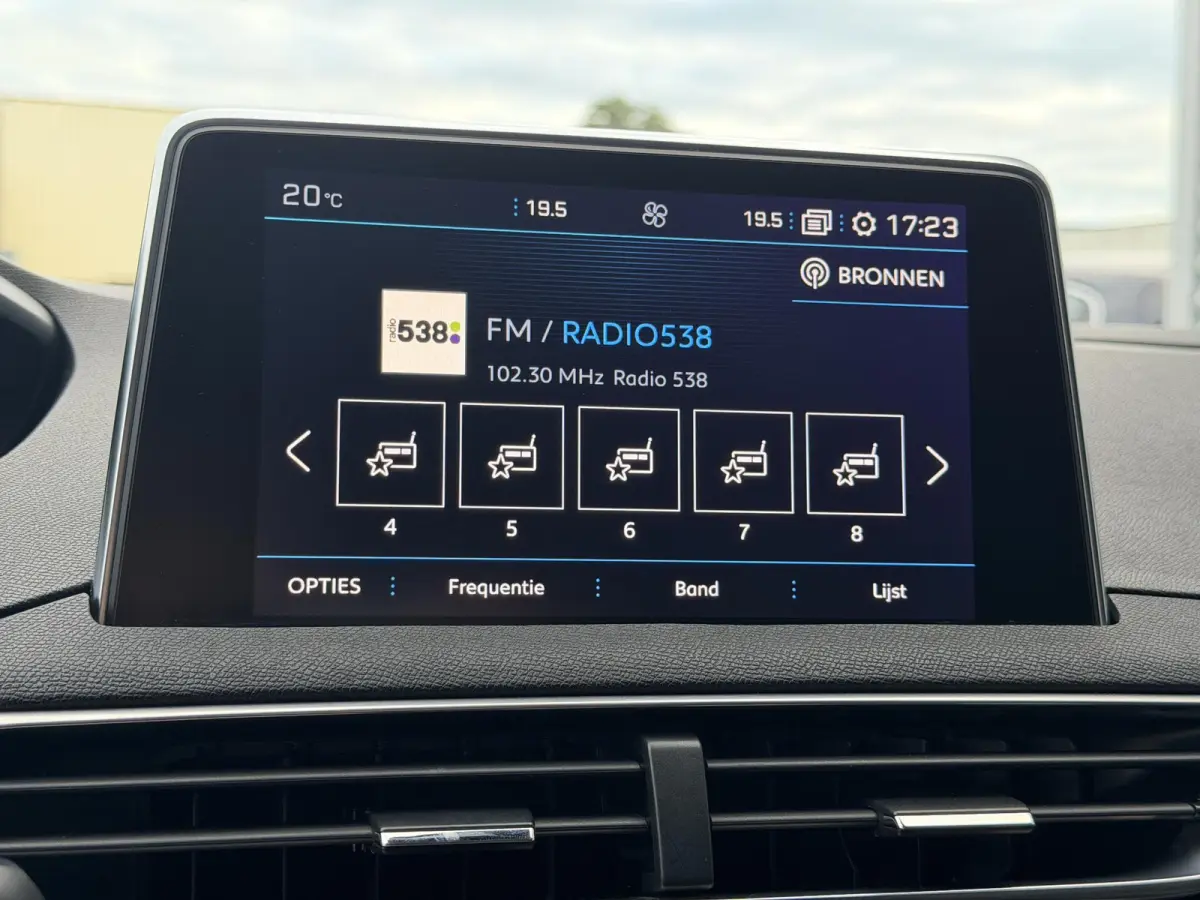 1.2 PureTech Première Navi|Camera|Trekhaak|i-Cockpit|Carplay|Clima|Cruise|Nieuwe APK bij Aflevering