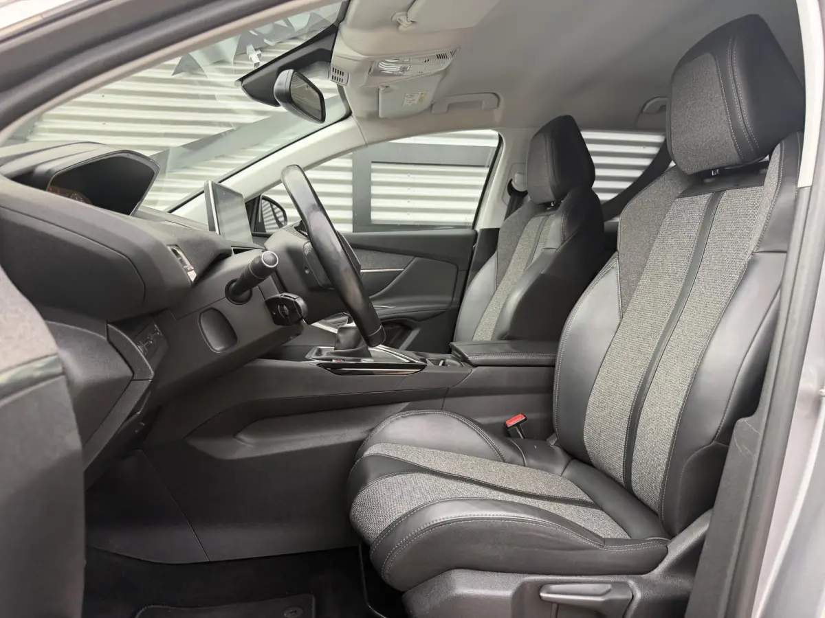 1.2 PureTech Première Navi|Camera|Trekhaak|i-Cockpit|Carplay|Clima|Cruise|Nieuwe APK bij Aflevering
