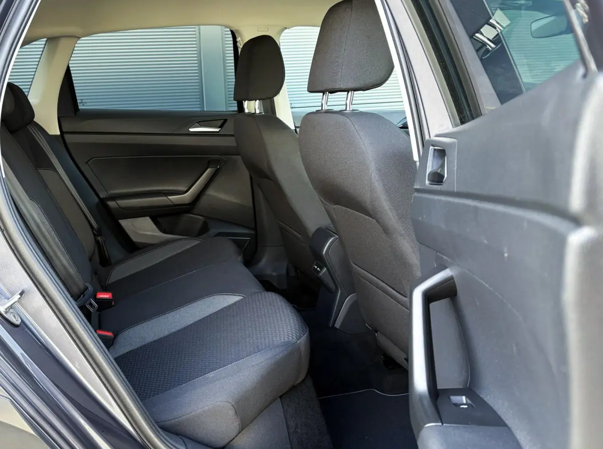 1.0 TSI 95pk Life | Navigatie | Camera | App Connect | Stoelverwarming