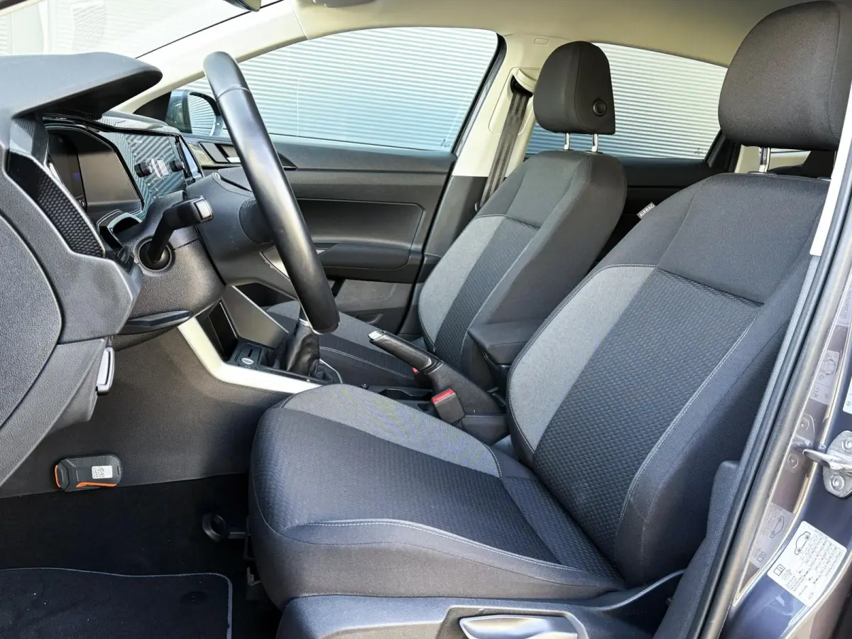 1.0 TSI 95pk Life | Navigatie | Camera | App Connect | Stoelverwarming