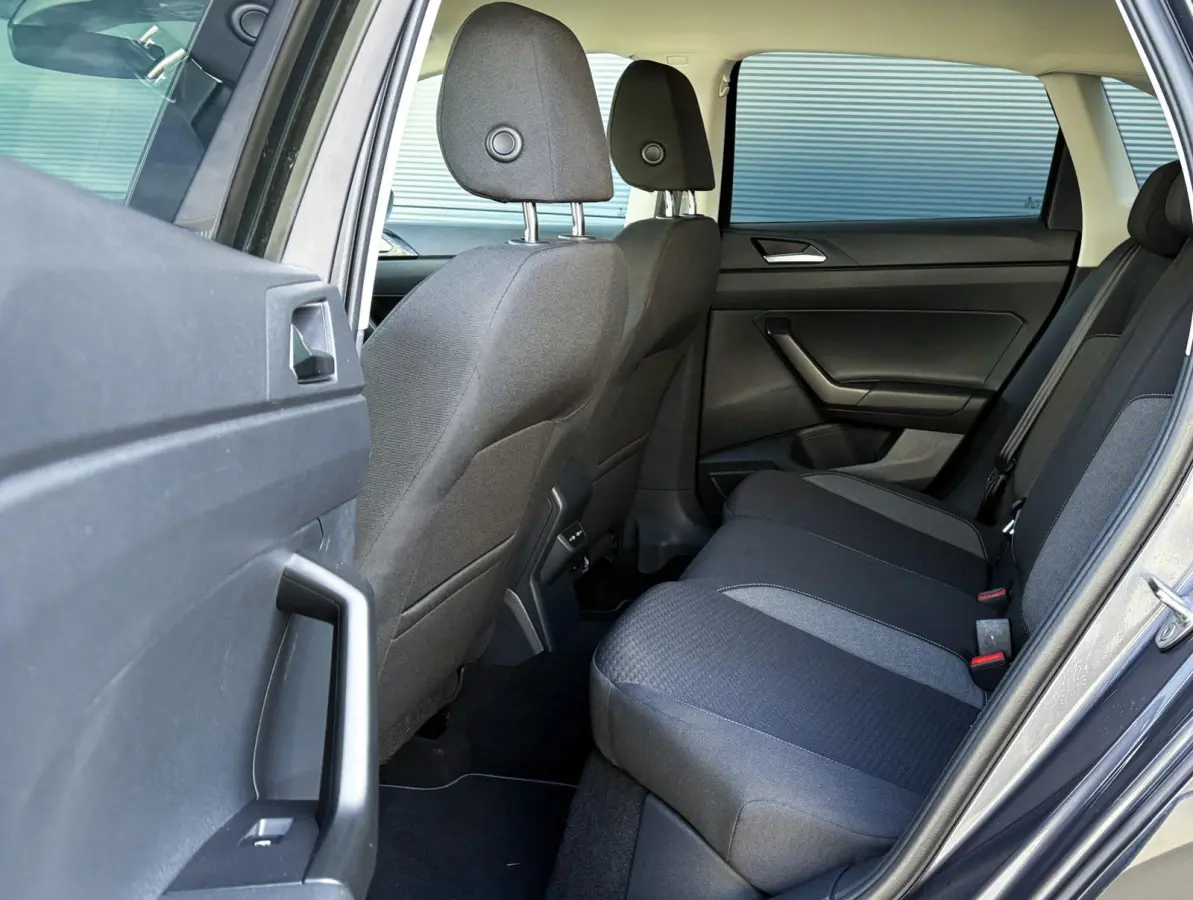 1.0 TSI 95pk Life | Navigatie | Camera | App Connect | Stoelverwarming
