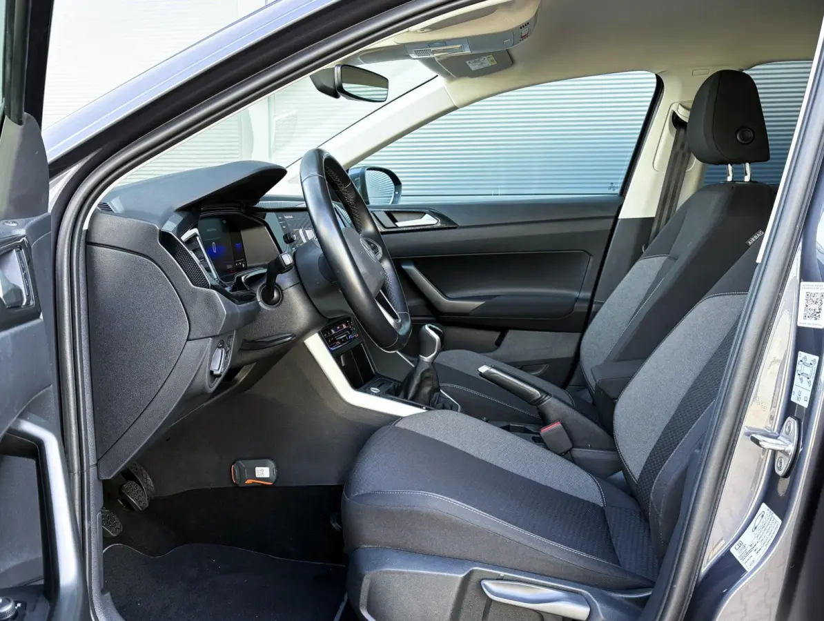 1.0 TSI 95pk Life | Navigatie | Camera | App Connect | Stoelverwarming