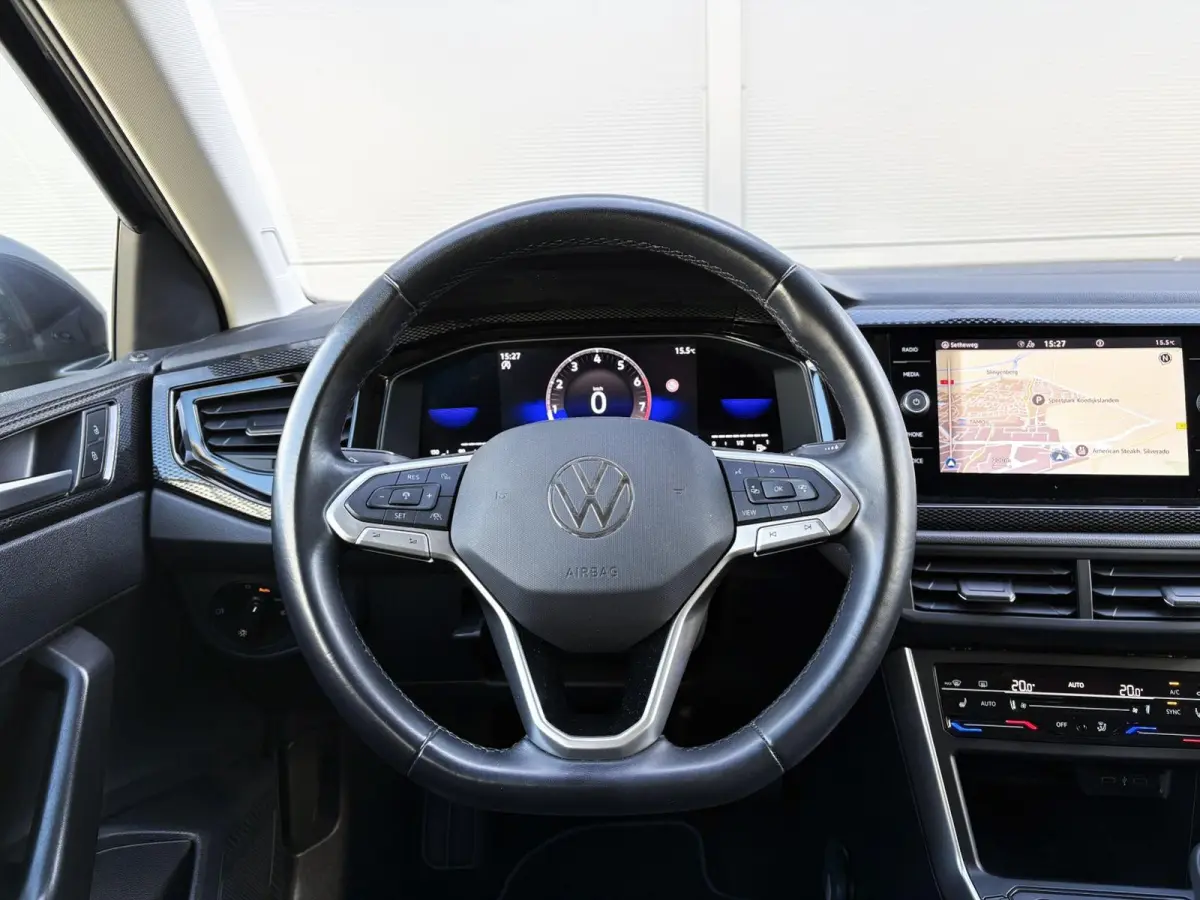 1.0 TSI 95pk Life | Navigatie | Camera | App Connect | Stoelverwarming