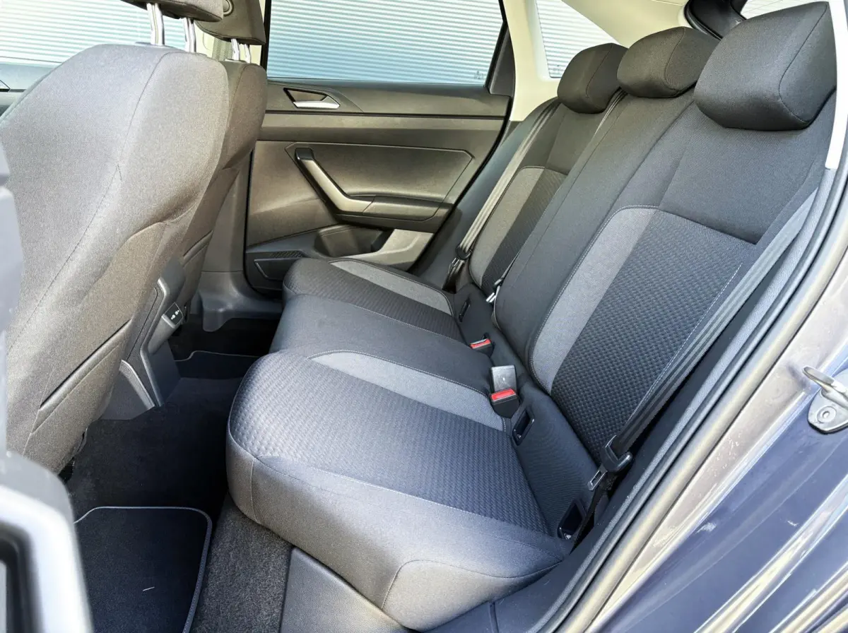 1.0 TSI 95pk Life | Navigatie | Camera | App Connect | Stoelverwarming