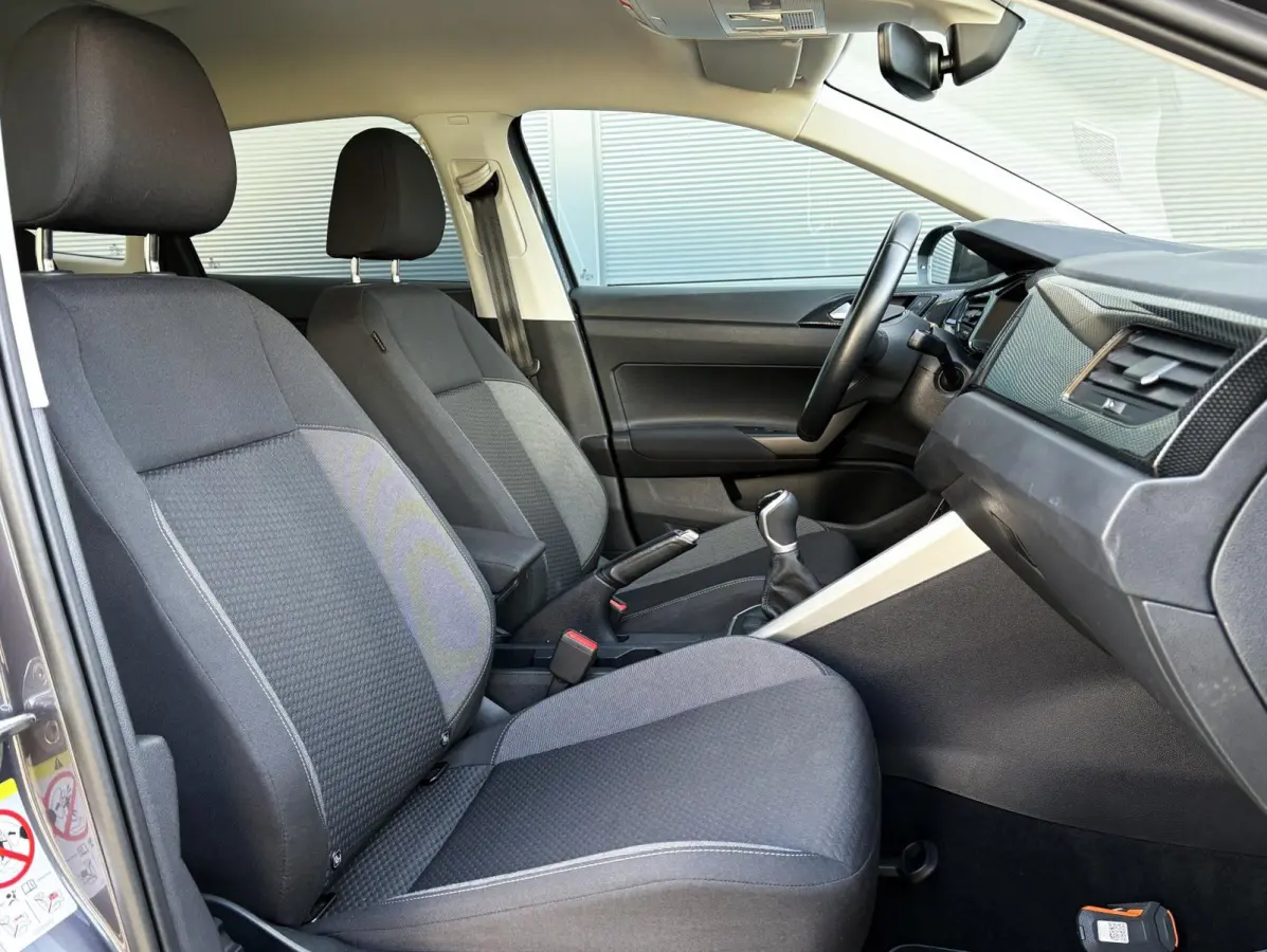 1.0 TSI 95pk Life | Navigatie | Camera | App Connect | Stoelverwarming