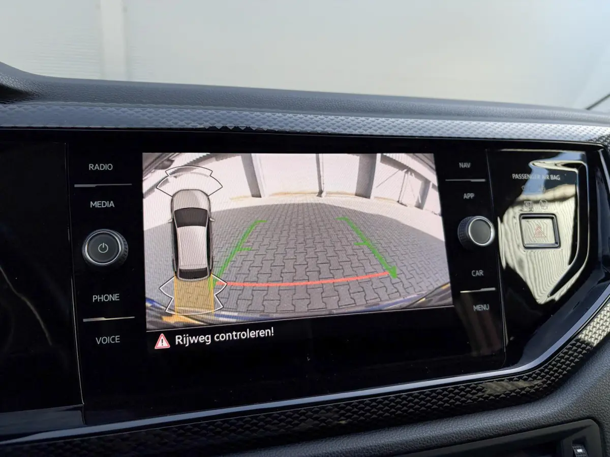 1.0 TSI 95pk Life | Navigatie | Camera | App Connect | Stoelverwarming