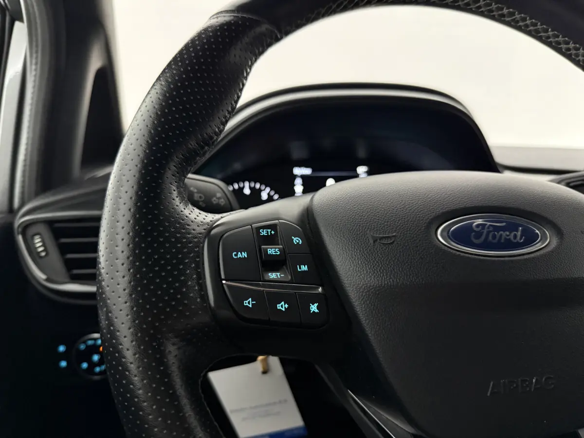 1.0 EcoBoost ST-Line | Cruise | Carplay | Clima | Navi | Stoel/Stuurverw. | Parkeersens. | NAP